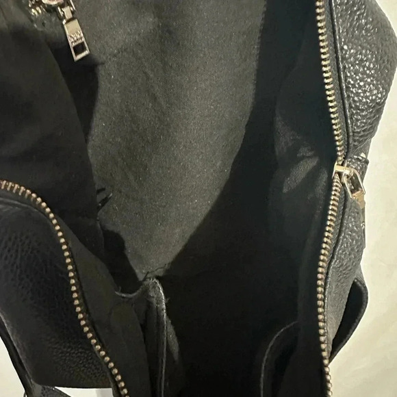 BCBG Paris Black Pebbled  Shoulder handbag - Picture 6 of 10